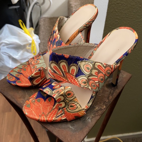 Cute sassy heel 4in - Picture 3 of 3